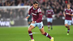 Gianluca Scamacca con la maglia del West Ham - credits: Ansa Foto. 14112022 MeteoWeek.com